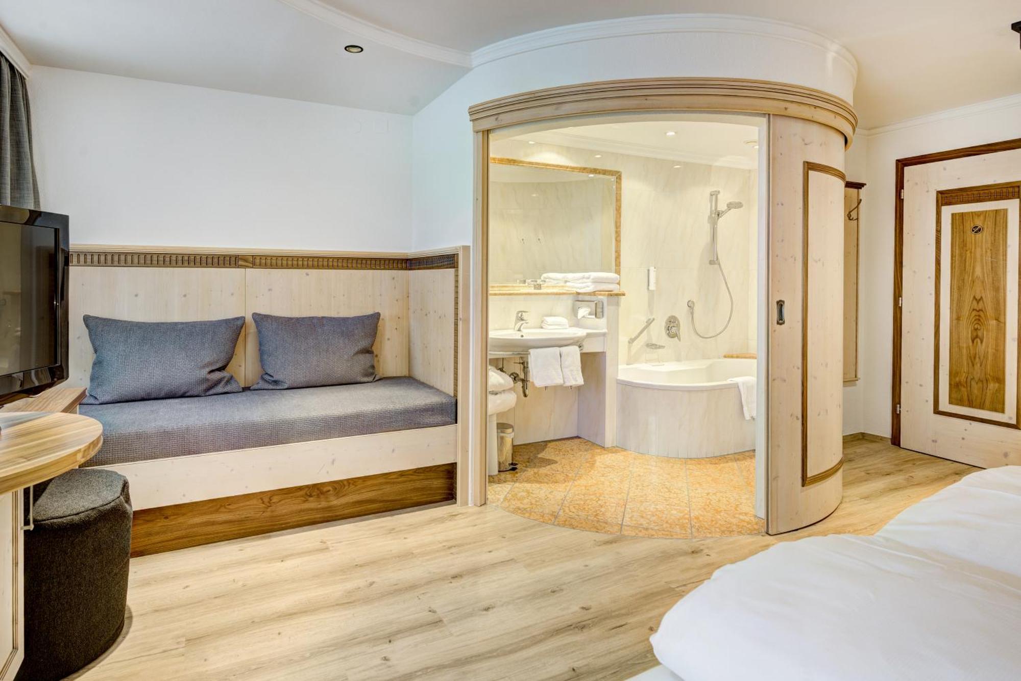 Hotel Brigitte Ischgl Ngoại thất bức ảnh